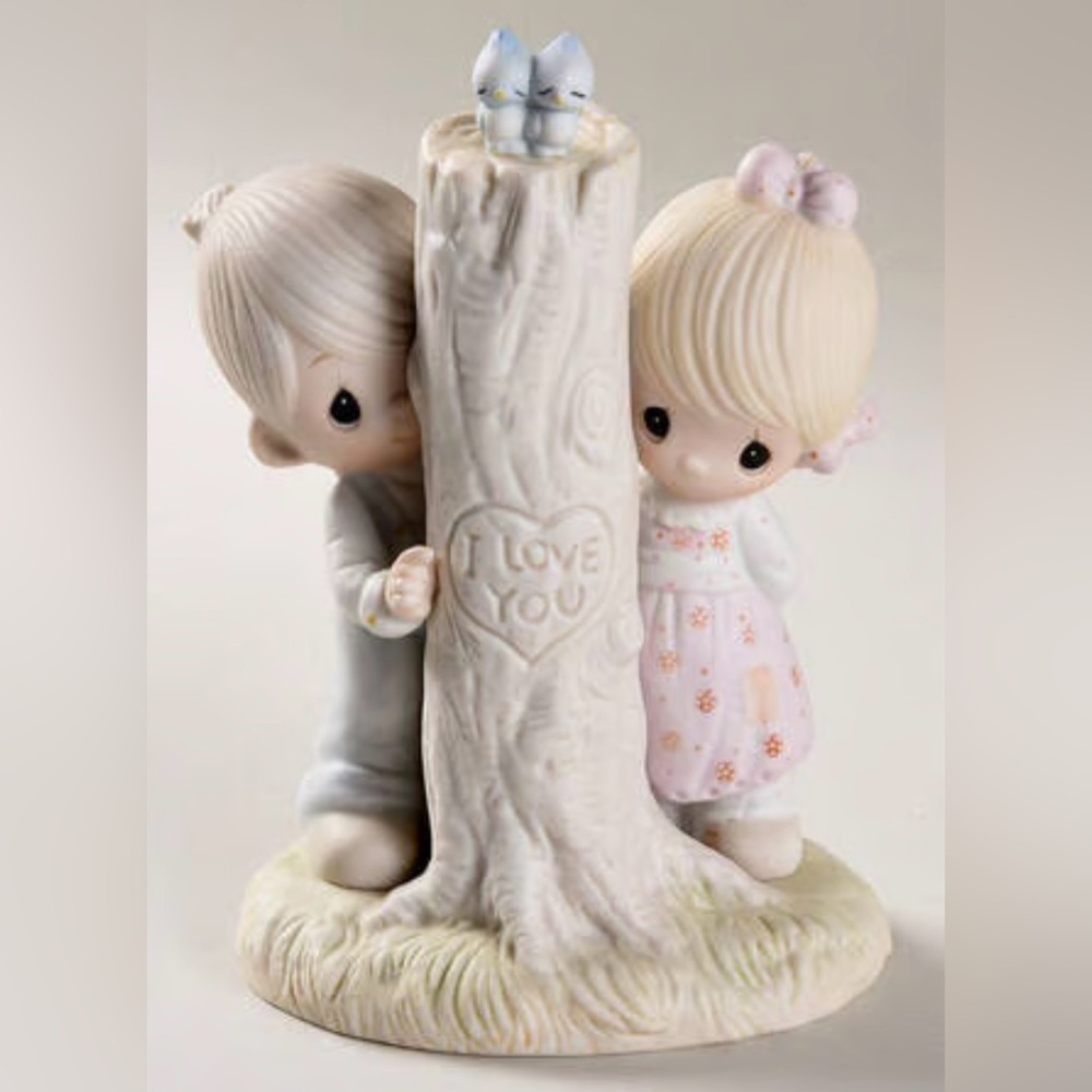 Enesco Precious Moments “ Thee I Love”  Figurine 1979 Original